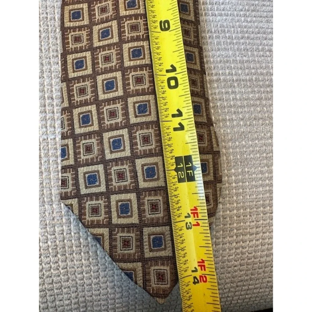 Bugatti Mens Silk Necktie Brown Tan Blue Geometric Square Pattern Medallion‎ Tie